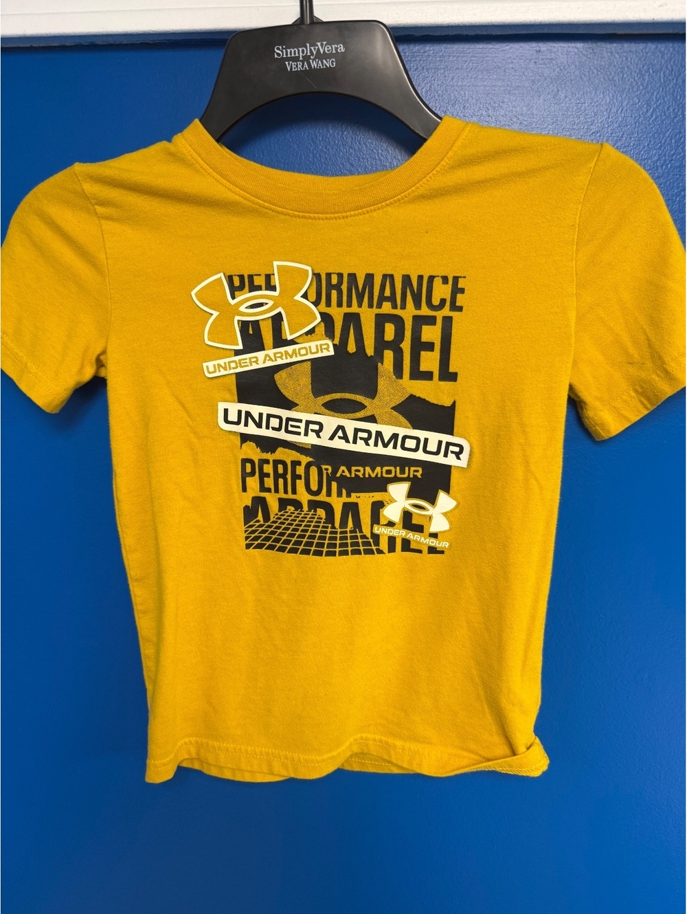 Under Armour Boys Youth Size 6 T-Shirt Yellow Graphic Short Sleeve Performance